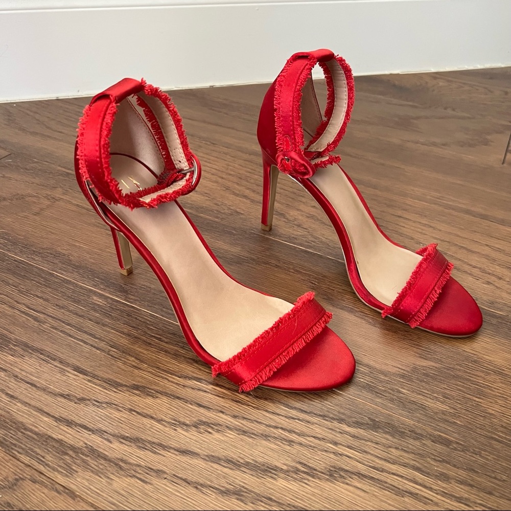 Mix No. 6 Red Heels in Rayane Size 8